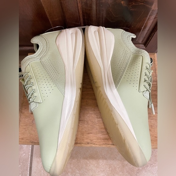 NEW CLOVE Sage Green Limited Edition Classic Nursing Shoes - Picture 9 of 13